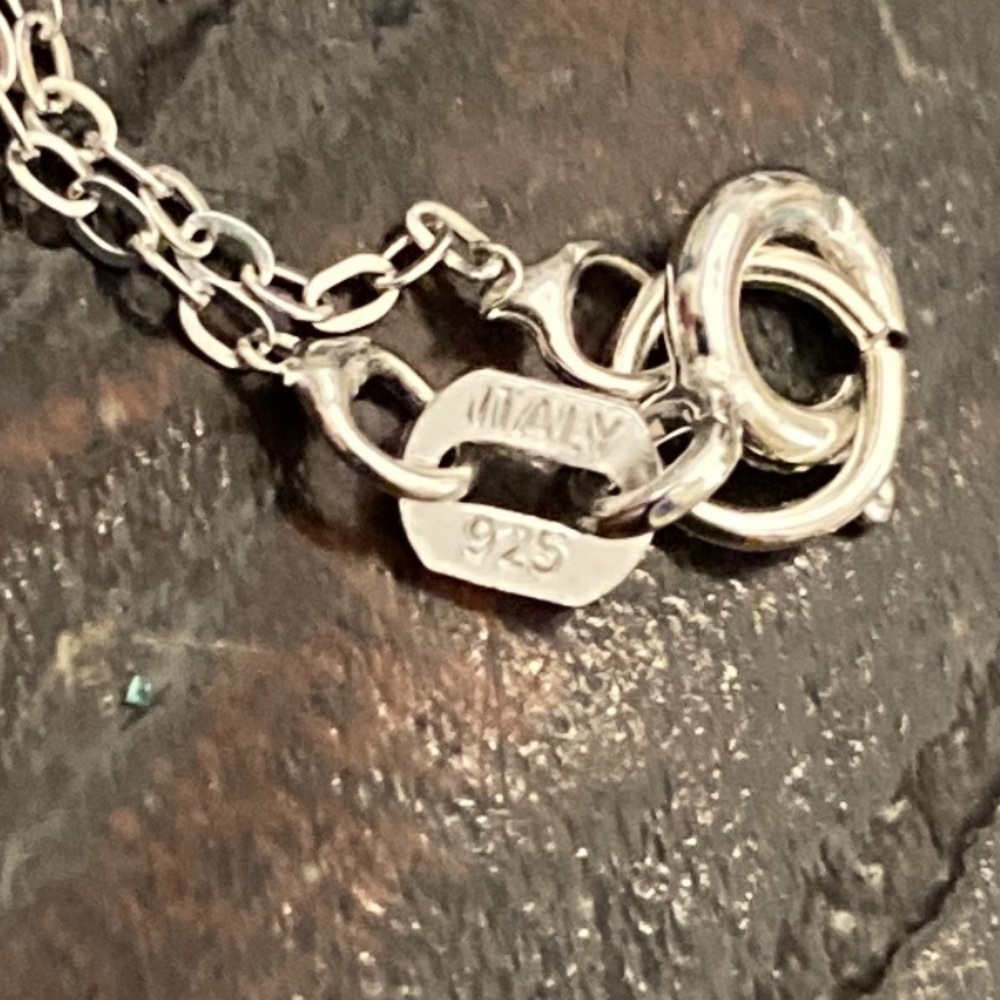 Delicate Green in Sterling - Picture 7 of 13